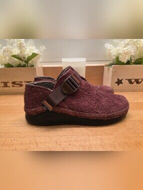 Chaco Paonia Clogs Plum Textured Suede Womens Shoes Size 7